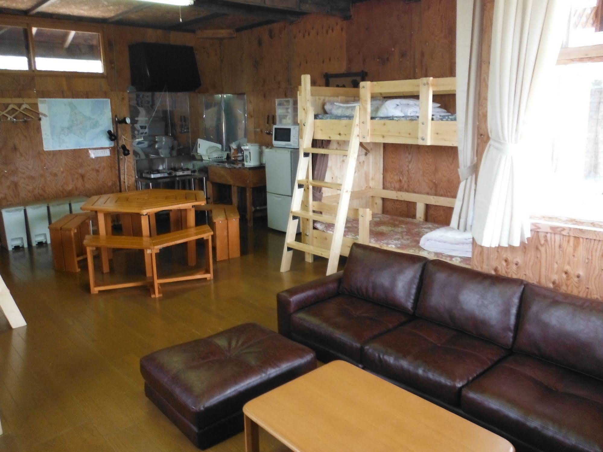 Clione Campground Hostel Shari Bagian luar foto
