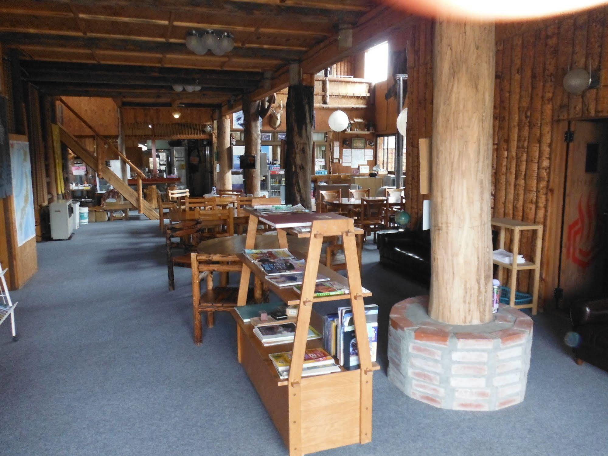 Clione Campground Hostel Shari Bagian luar foto