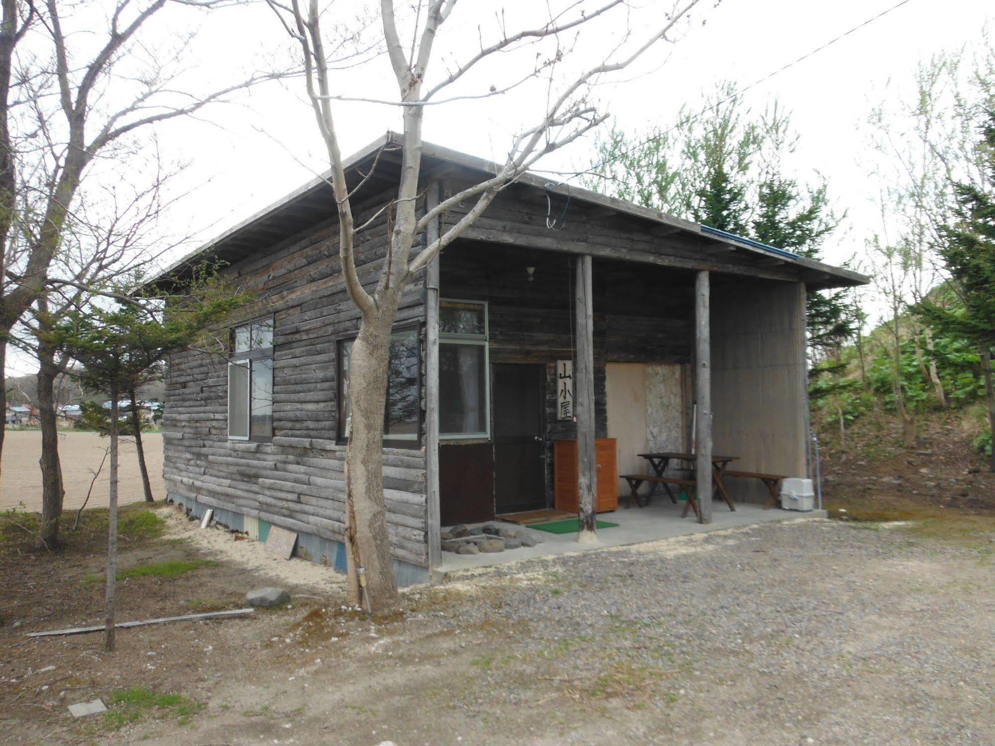 Clione Campground Hostel Shari Bagian luar foto