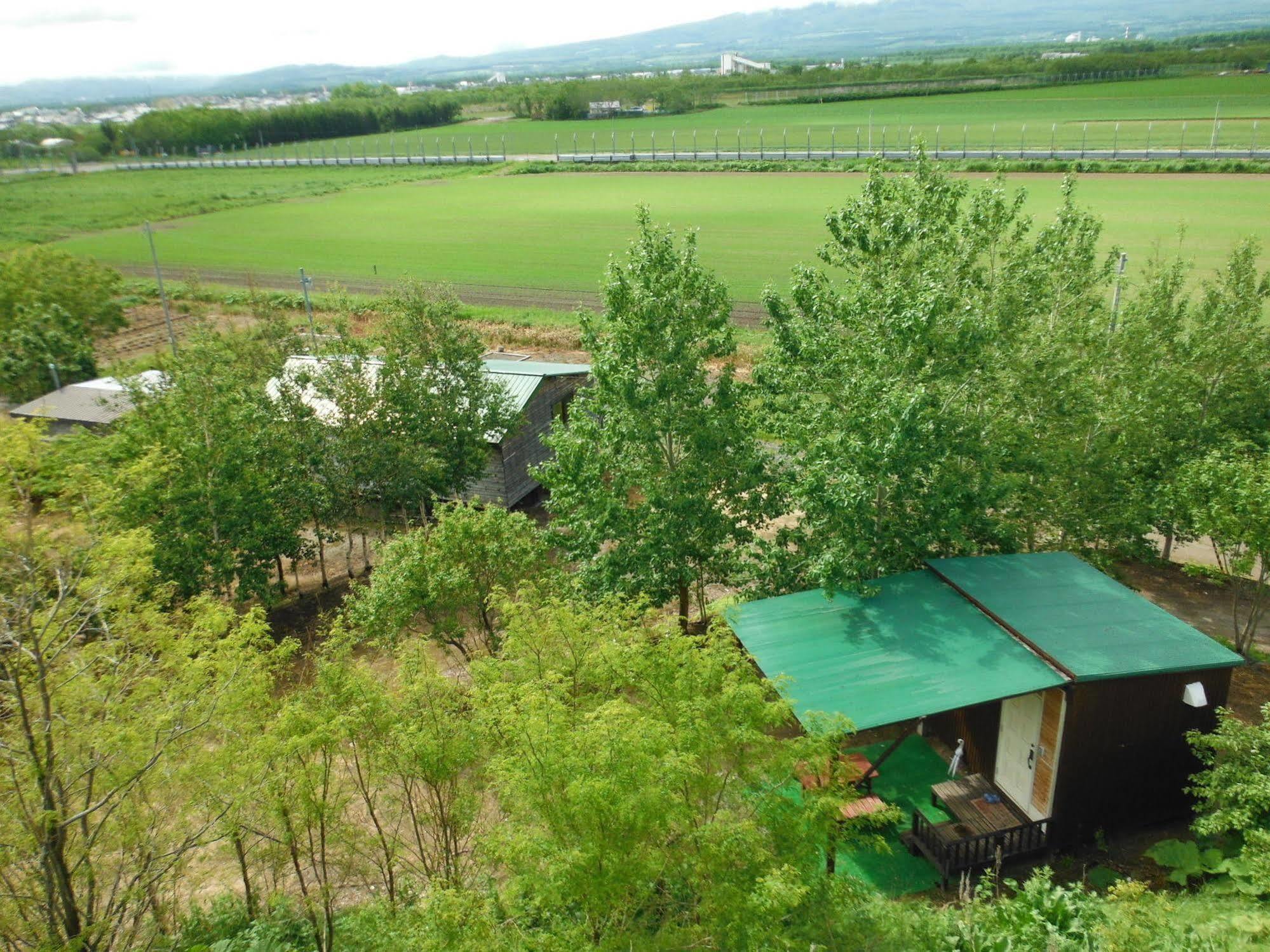 Clione Campground Hostel Shari Bagian luar foto