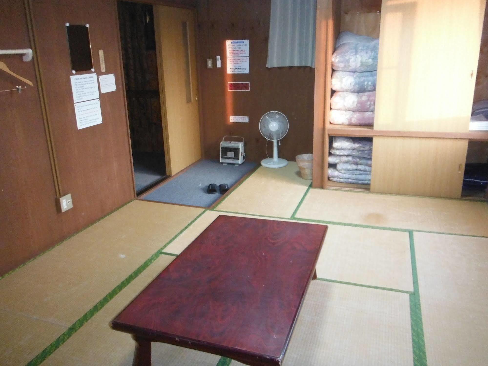 Clione Campground Hostel Shari Bagian luar foto