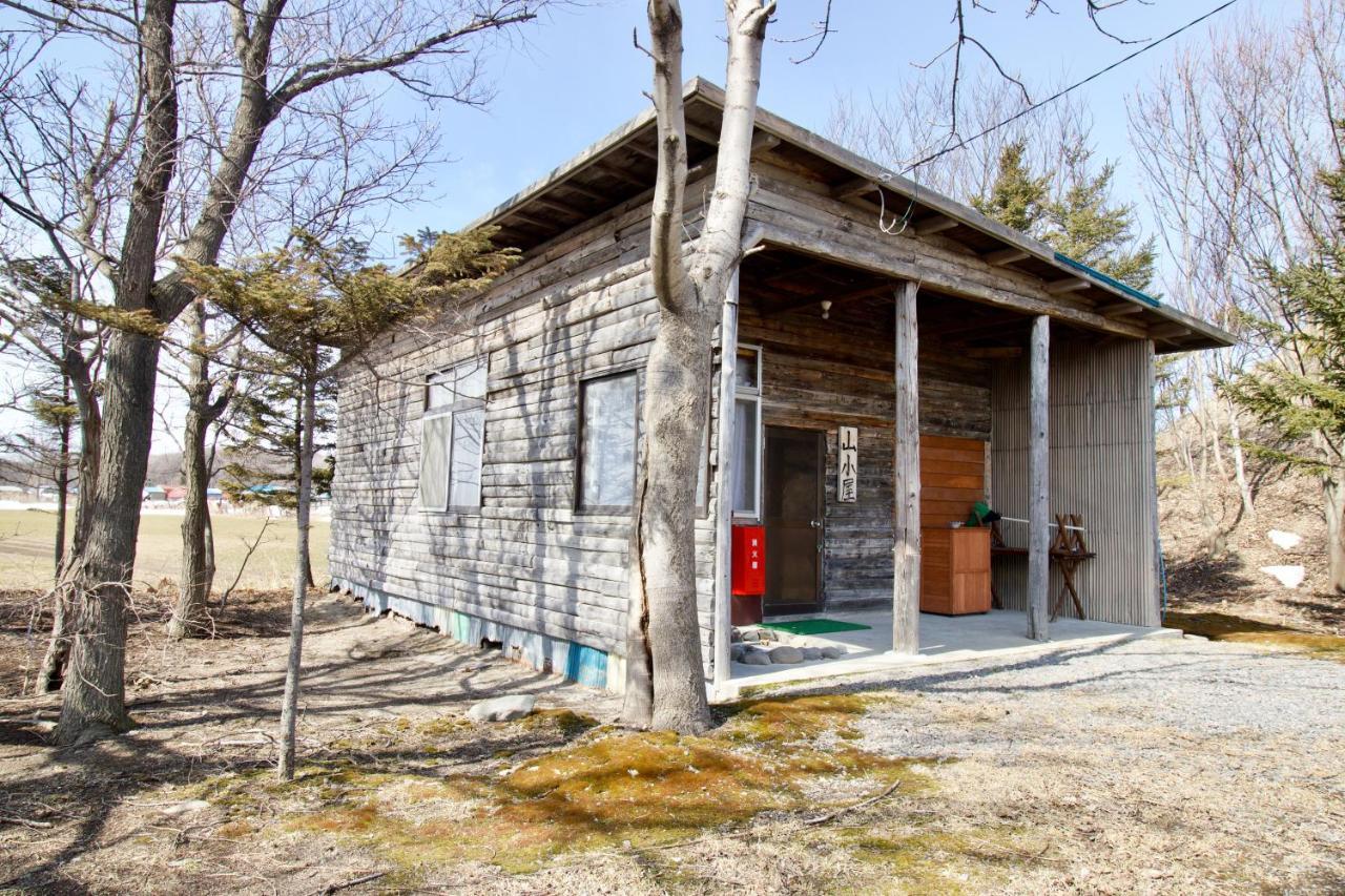 Clione Campground Hostel Shari Bagian luar foto